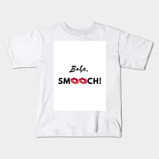 Smooch! Kids T-Shirt